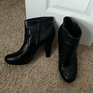 Ankle boots